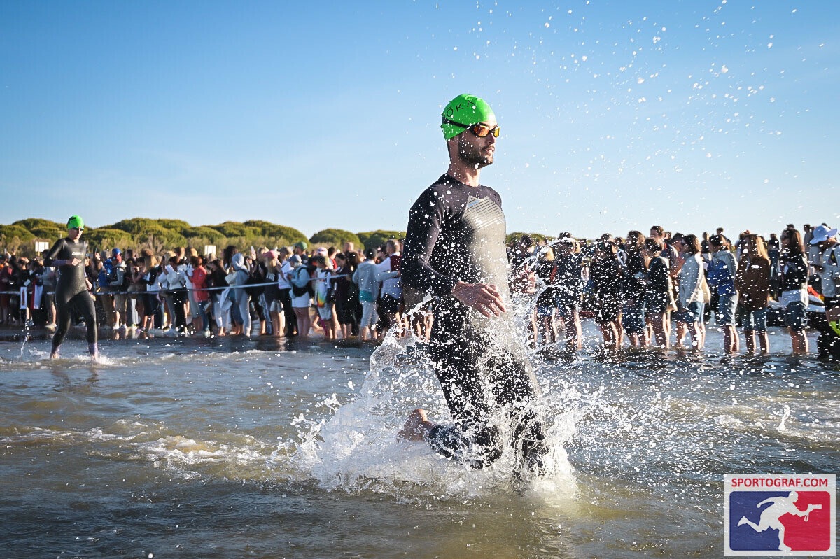 E’ vero che il nuoto fa bene alla schiena?